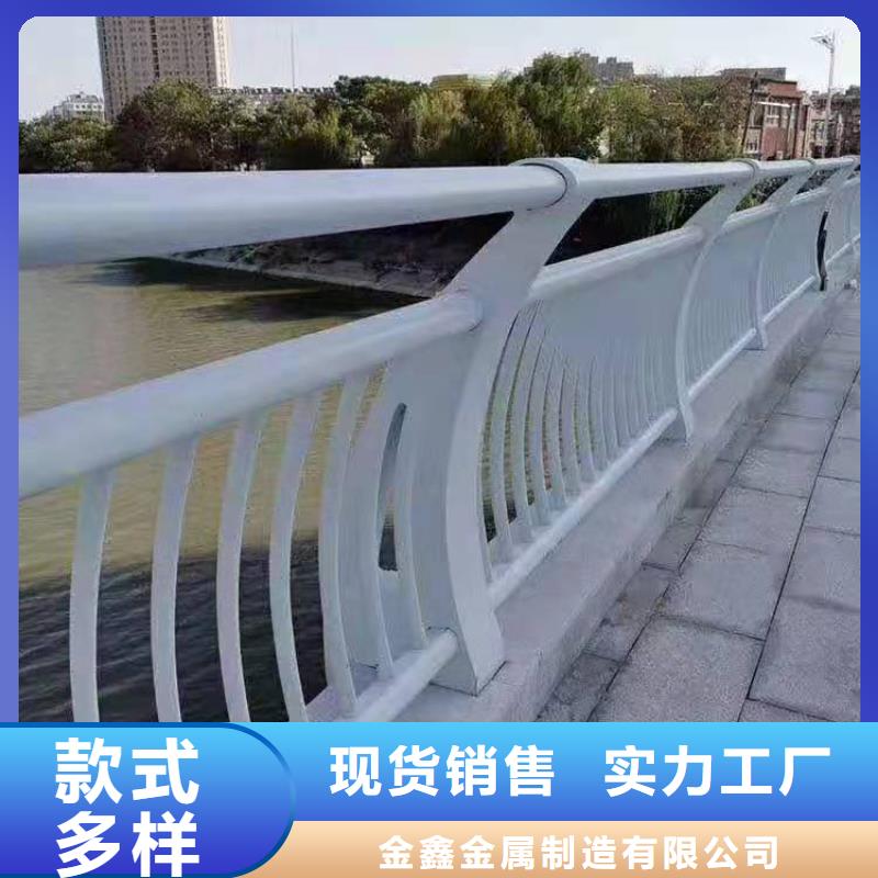 铸造石仿石护栏立柱镀锌喷塑防撞栏厂家拥有先进的设备