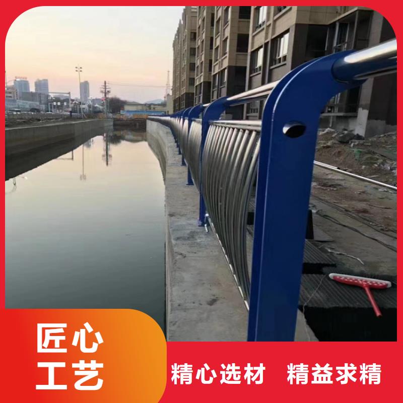 防撞护栏多少钱一米	周期短价格优