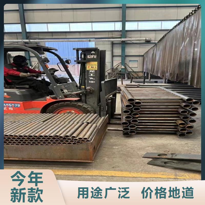 护栏 【桥梁防撞护栏厂】专业完善售后-聚晟护栏制造(铜仁市分公司)