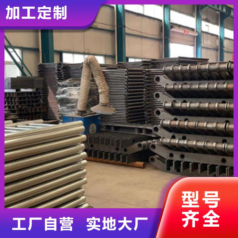  护栏保质保量