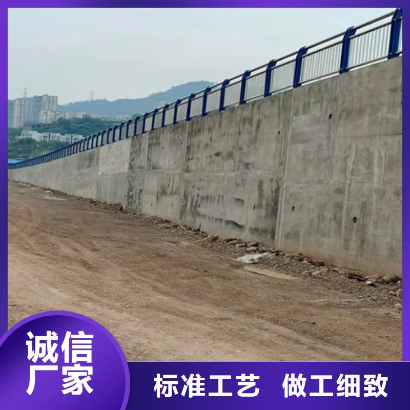 道路护栏-锌钢护栏专注生产制造多年