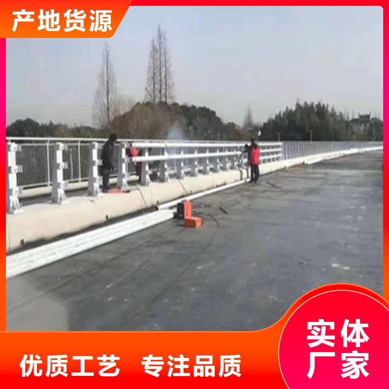 护栏波形公路护栏厂家支持大批量采购